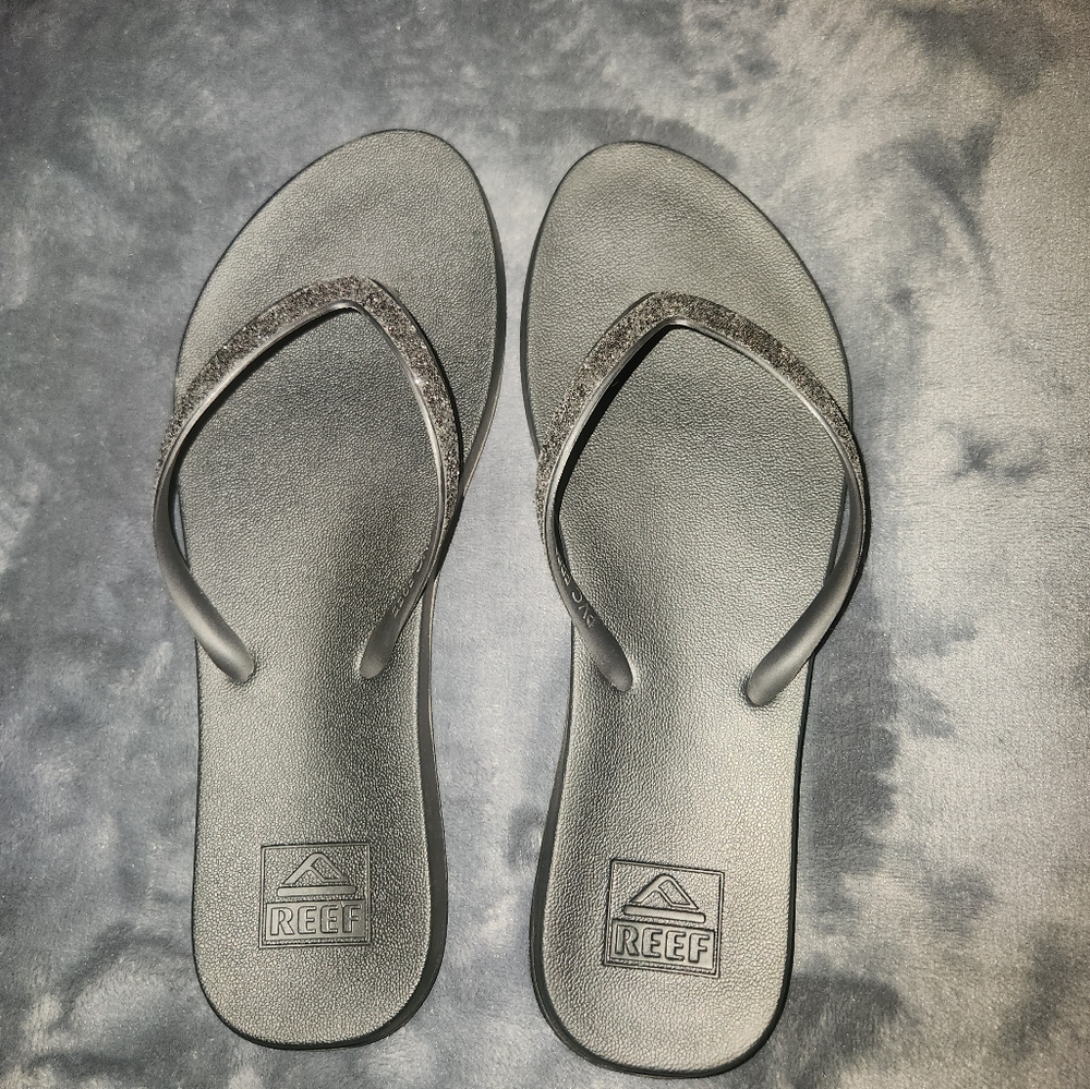 Women's Reef Cushion Stargazer Flip-Flop Sandals, size 9, black